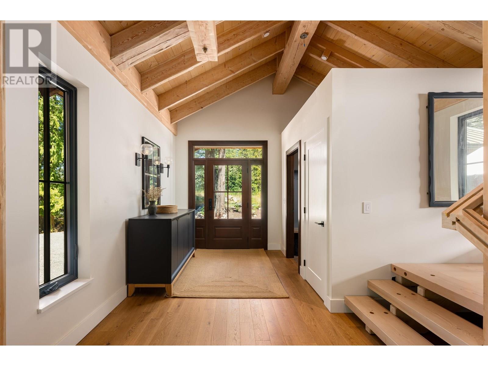 1605 JOAN AUDREY LANE, Bowen Island