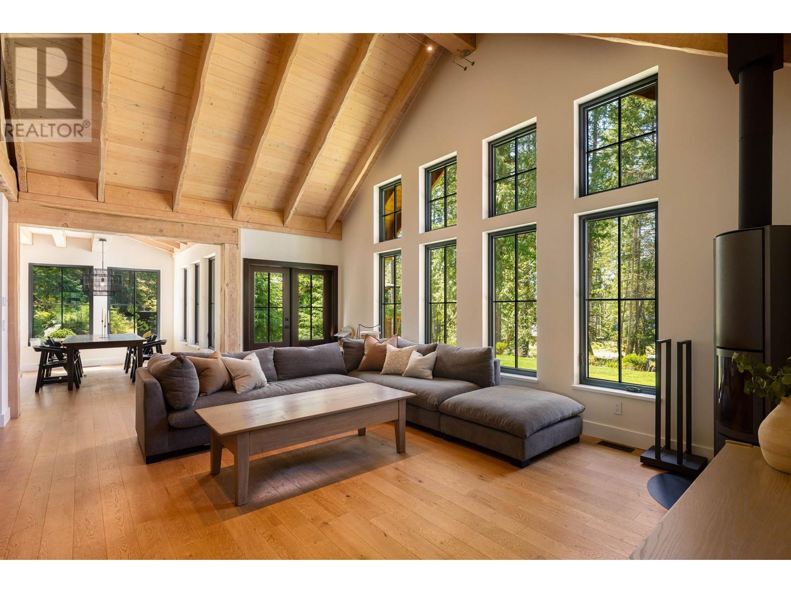1605 JOAN AUDREY LANE, Bowen Island