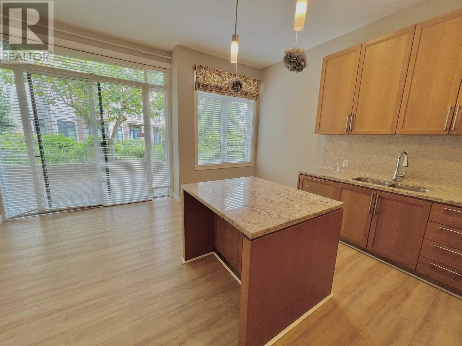 23 5879 GRAY AVENUE, Vancouver