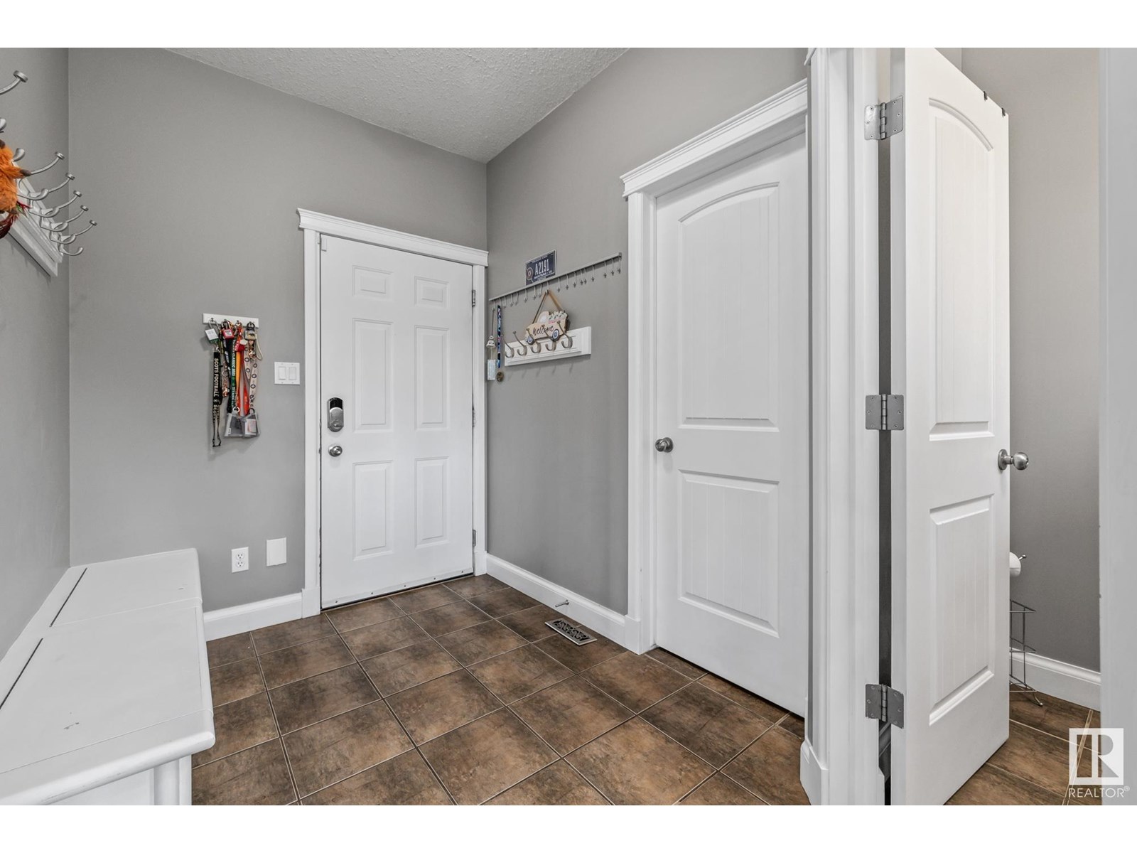 Photo 9 of 38 53017 Rge Road 223, Rural Strathcona County AB