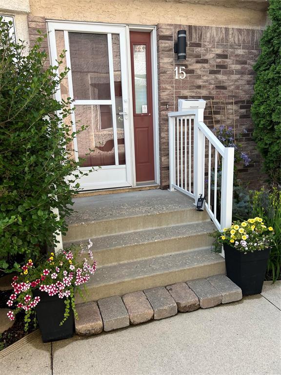 Photo 20 of 15 1060 Dakota Street, Winnipeg MB