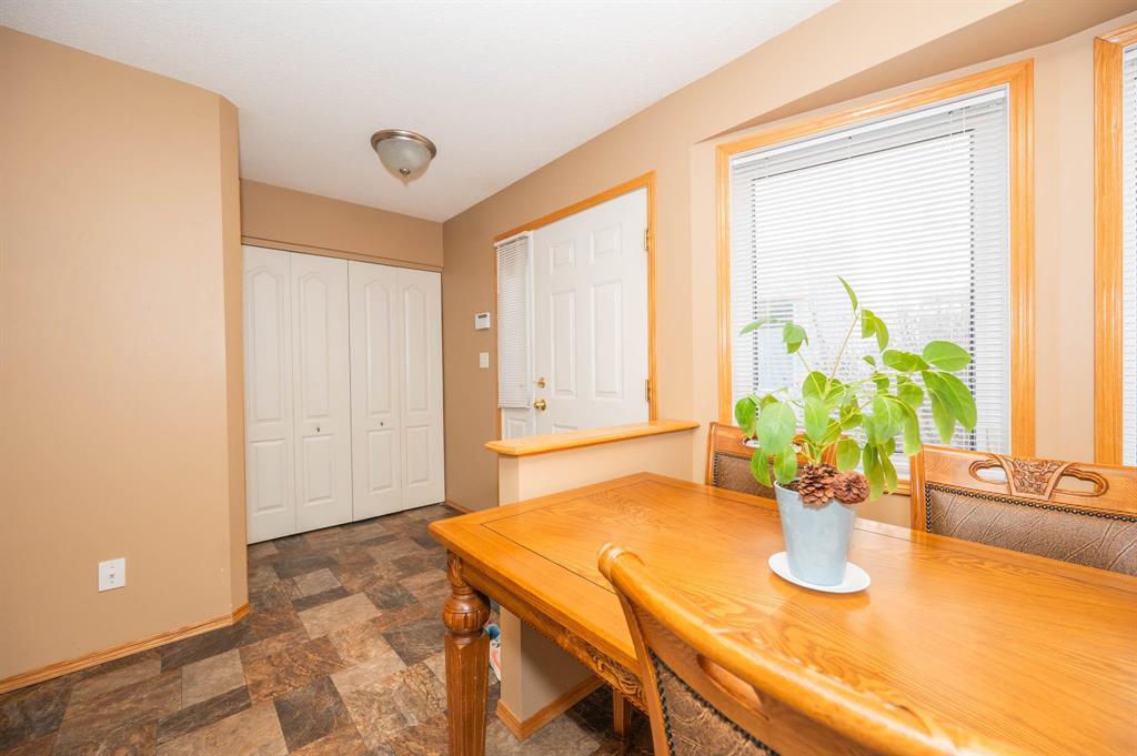 Photo 2 of 15 1060 Dakota Street, Winnipeg MB