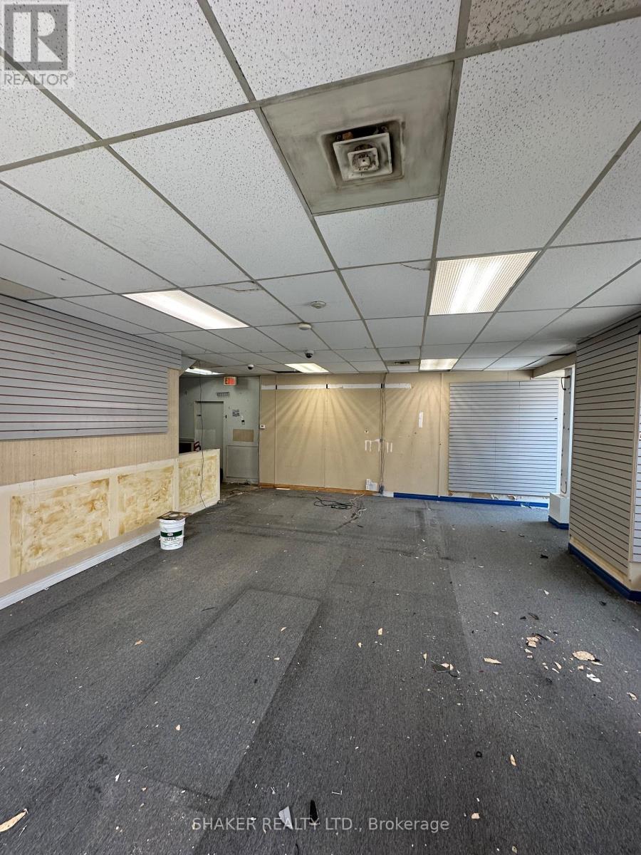 Photo 8 of 480 Bank Street, Ottawa ON