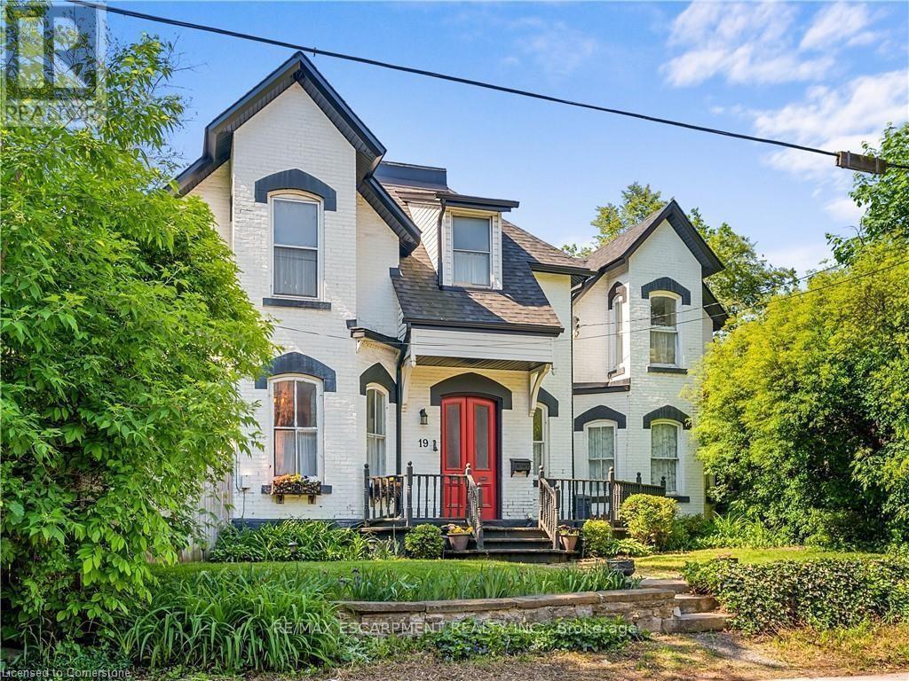 Photo 1 of 19 Canada Street, Hamilton ON
