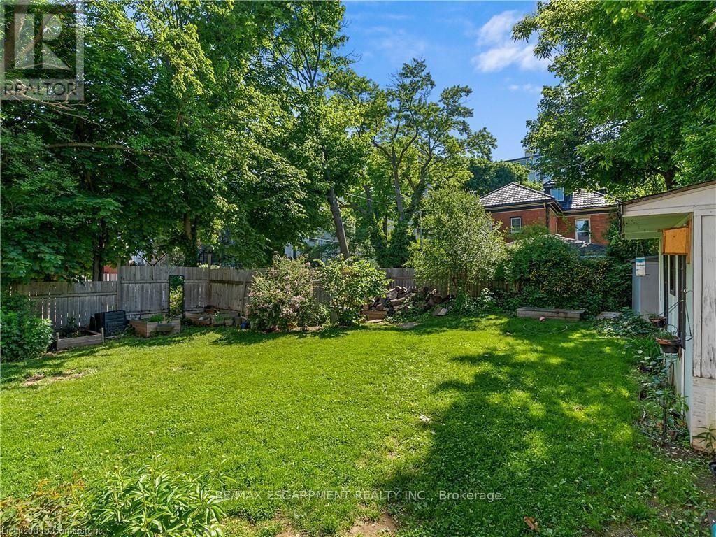 Photo 29 of 19 Canada Street, Hamilton ON