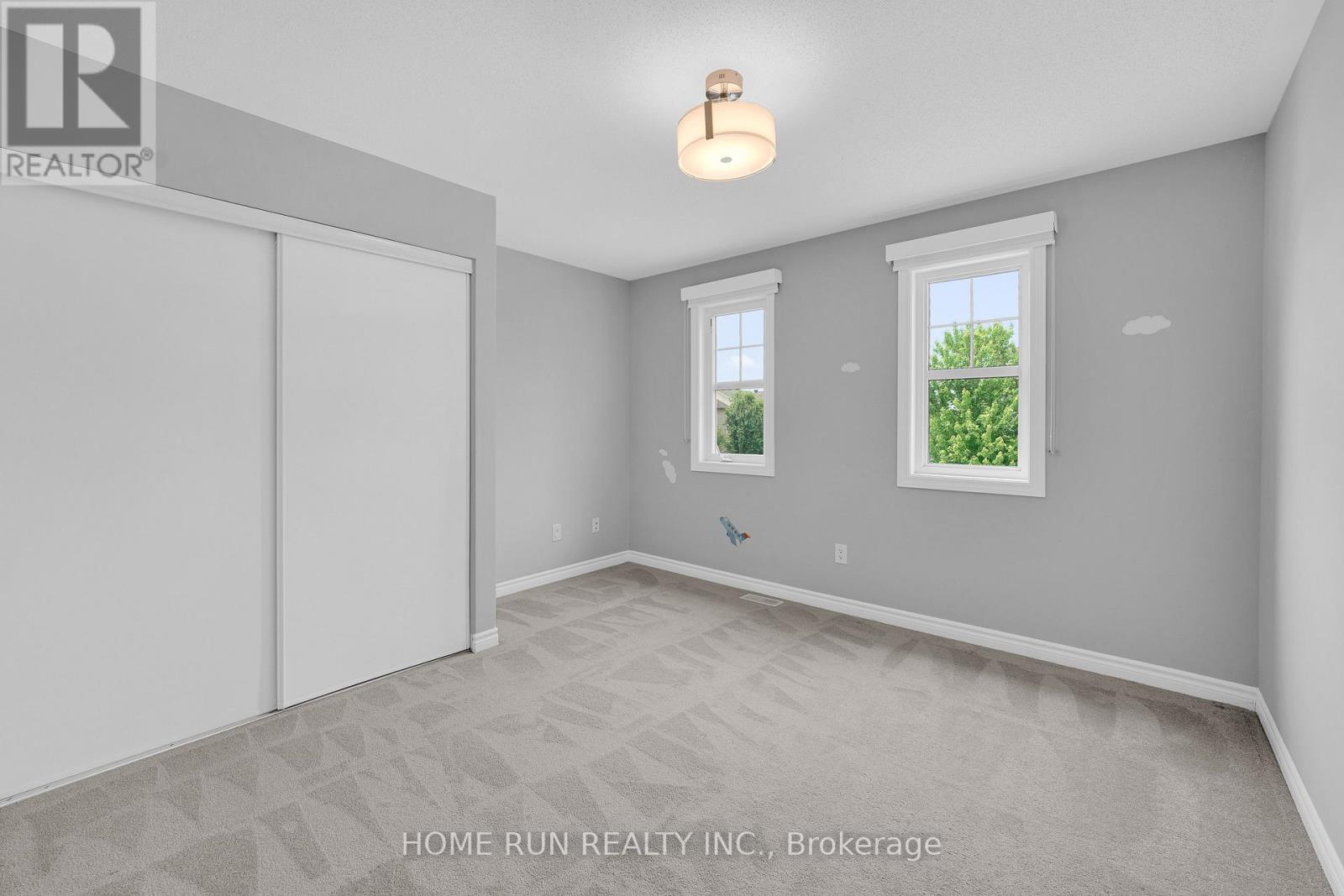 Photo 33 of 335 Gallantry Way, Ottawa ON