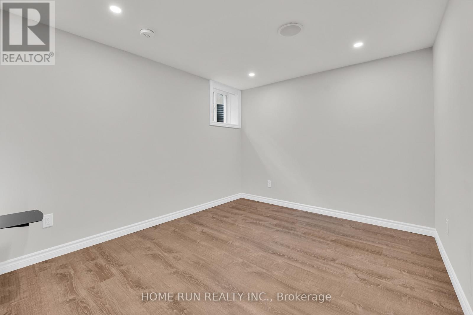 Photo 25 of 335 Gallantry Way, Ottawa ON