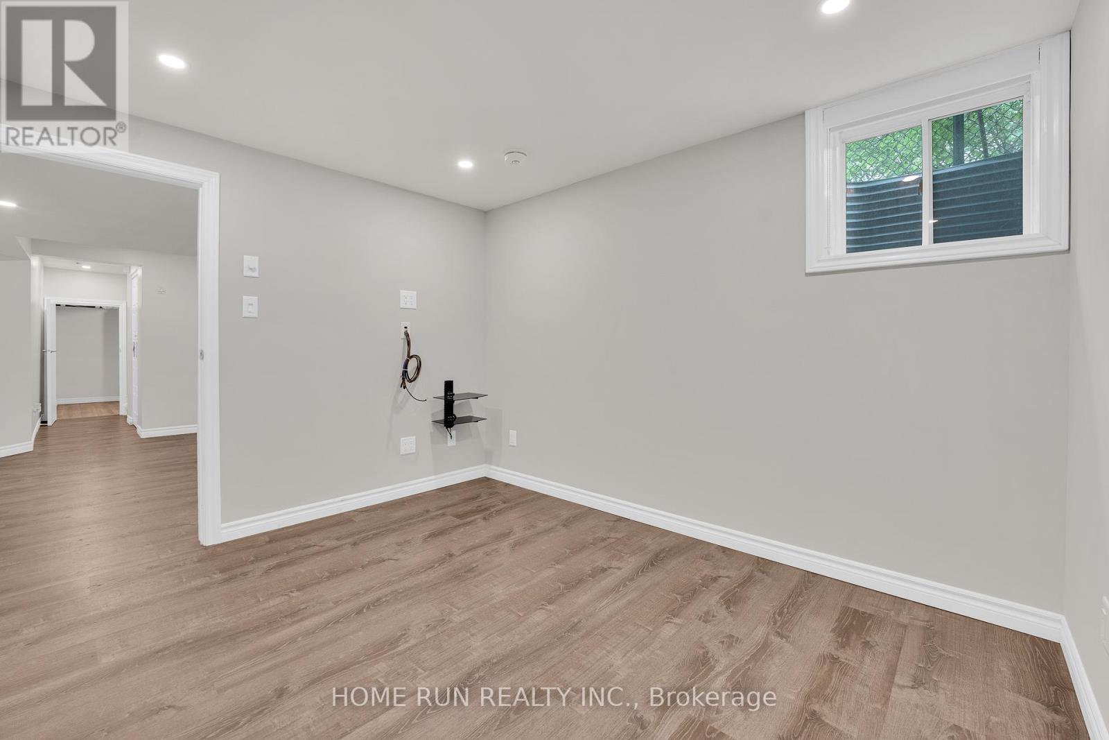 Photo 46 of 335 Gallantry Way, Ottawa ON