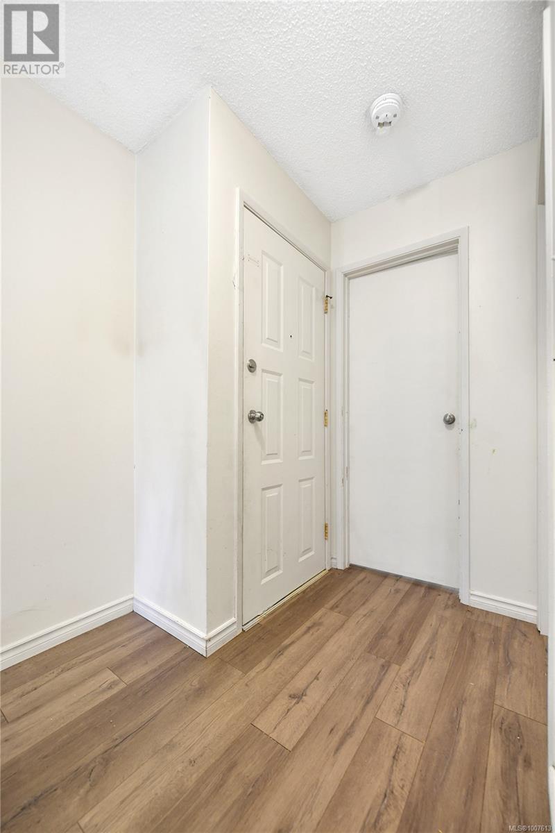 10 1956 GLENIDLE Road, Sooke