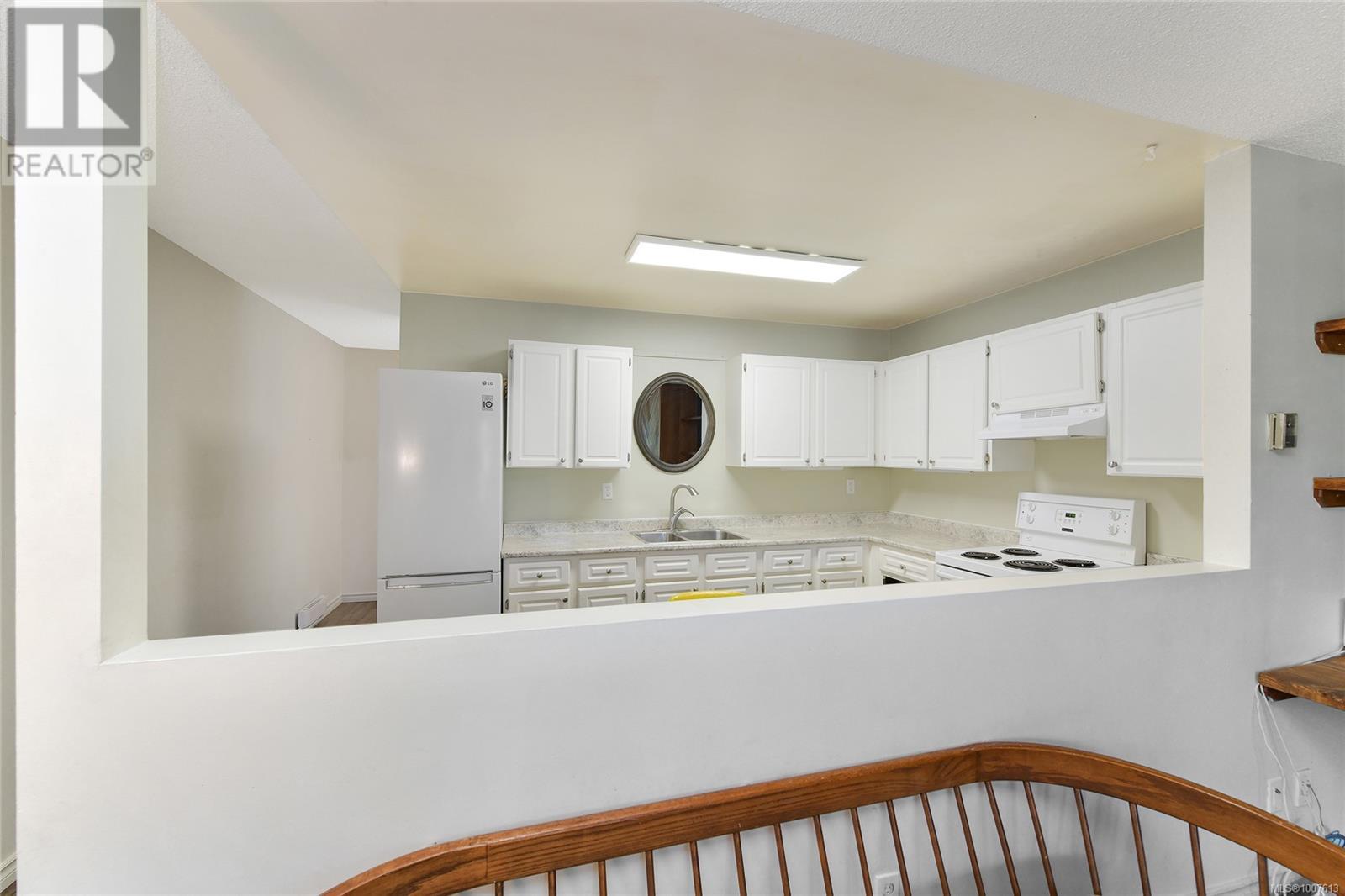 10 1956 GLENIDLE Road, Sooke