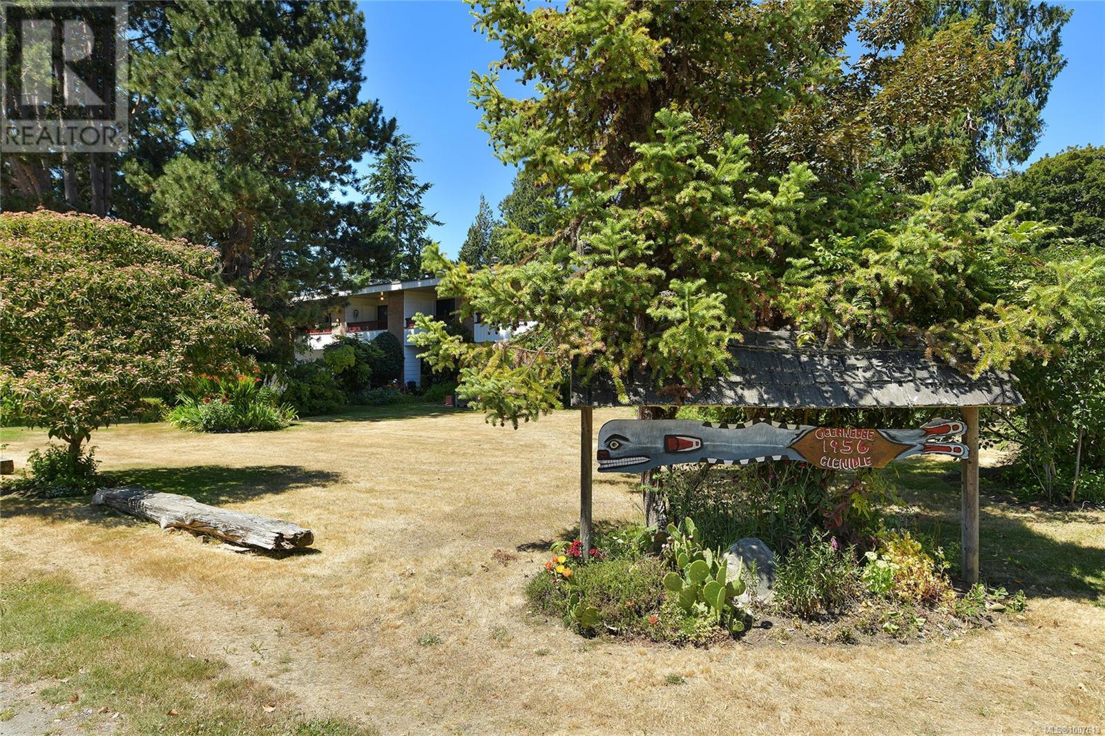 10 1956 GLENIDLE Road, Sooke