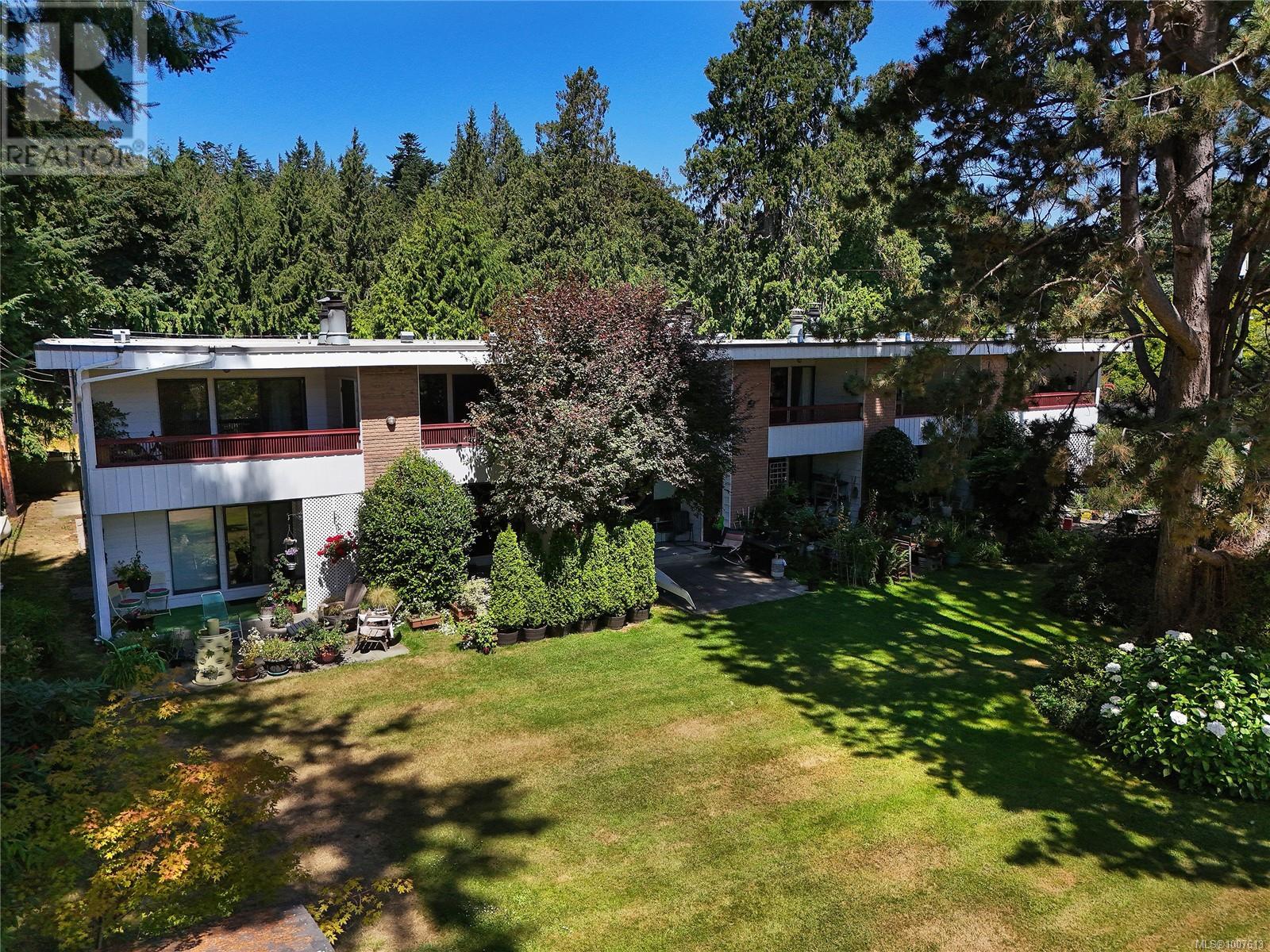 10 1956 GLENIDLE Road, Sooke