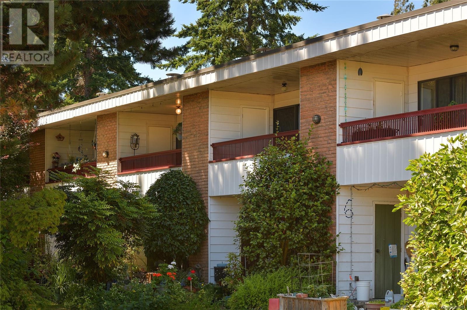 10 1956 GLENIDLE Road, Sooke