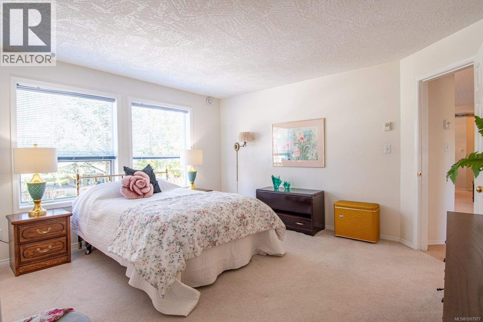 Photo 13 of 206 9945 Fifth St, Sidney BC