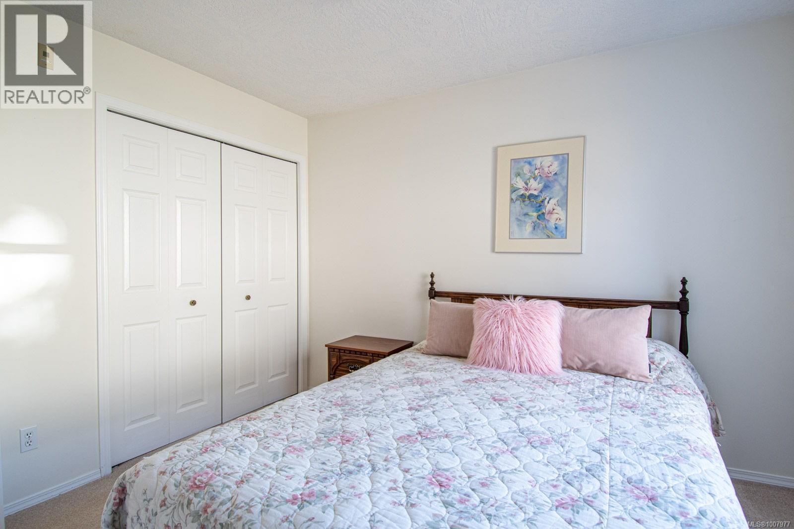 Photo 33 of 206 9945 Fifth St, Sidney BC