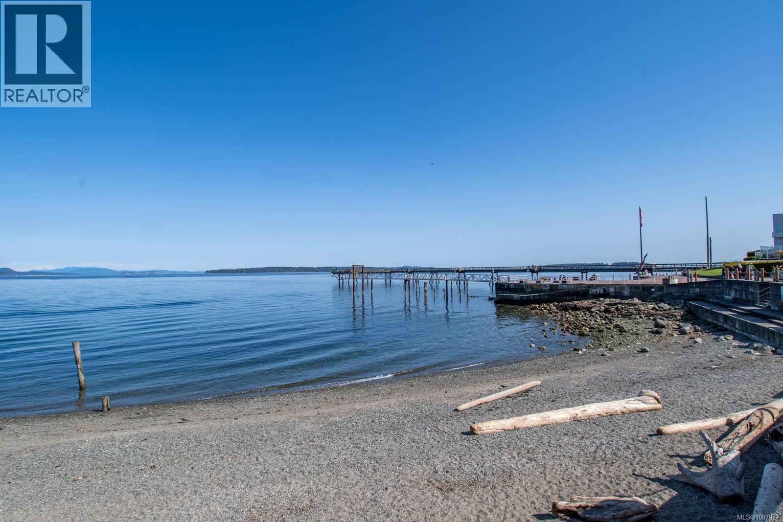 Photo 32 of 206 9945 Fifth St, Sidney BC