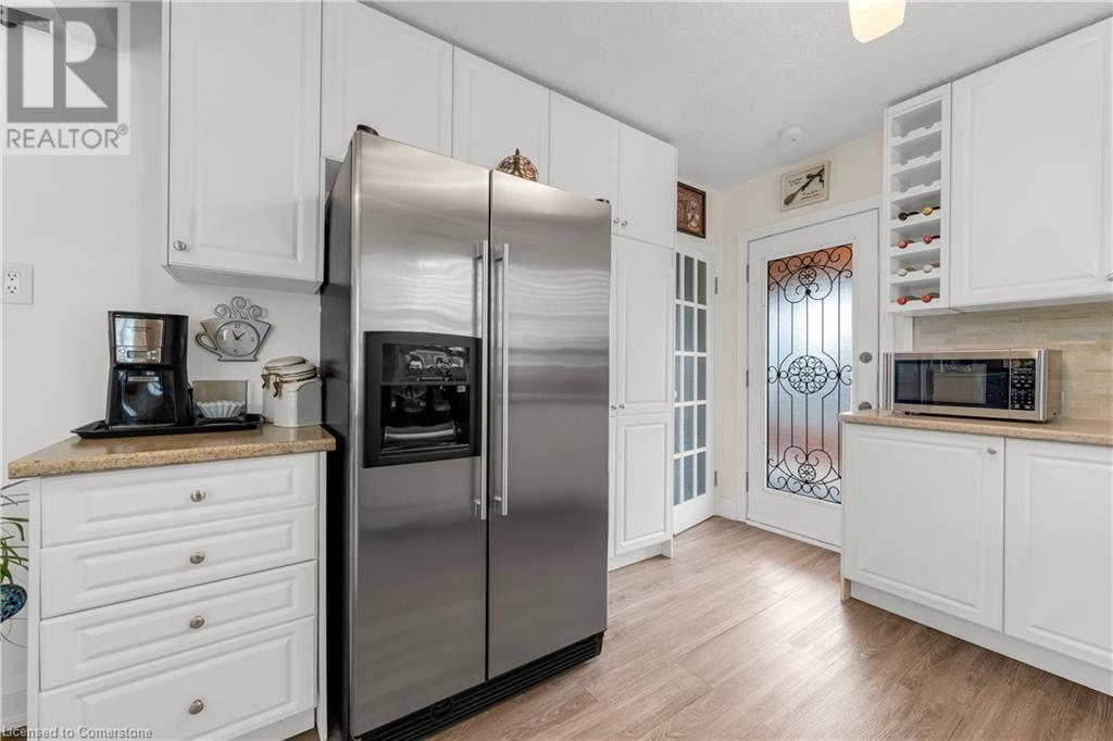 Photo 13 of 97 Bell Avenue, Hamilton ON