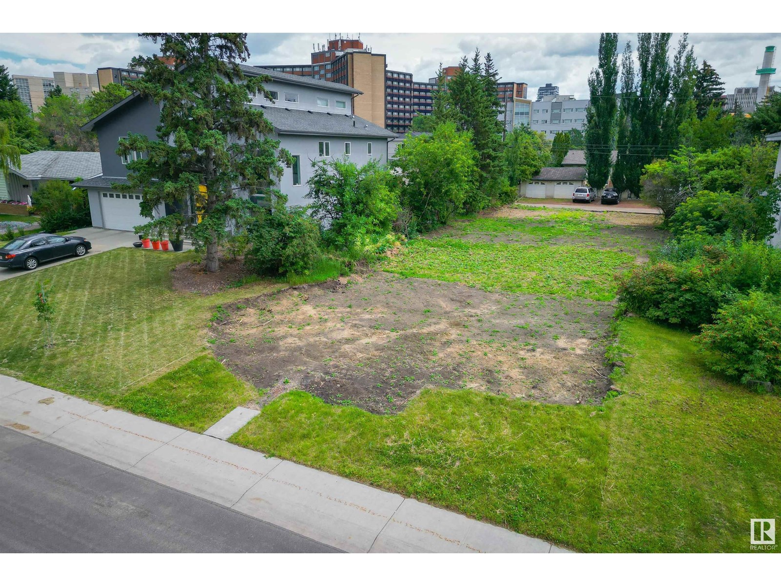 Photo 28 of 8413 118 St Nw, Edmonton AB
