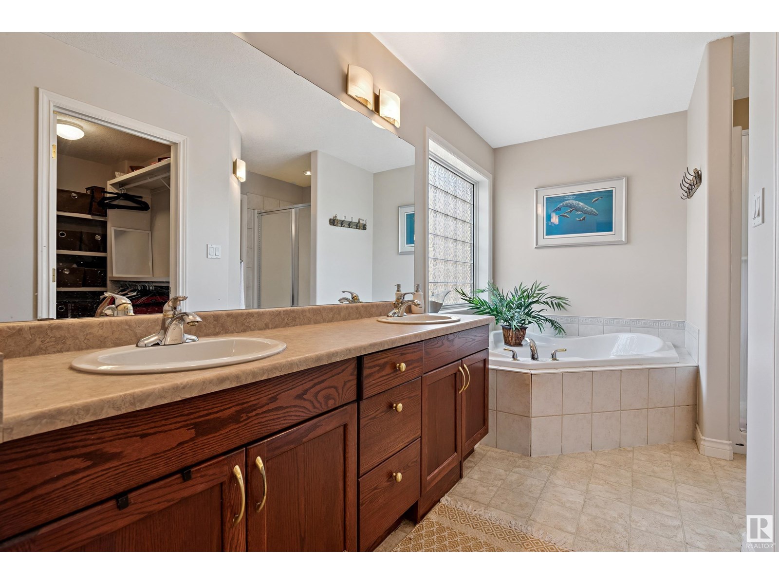 Photo 30 of 617 Dalhousie Cr Nw, Edmonton AB