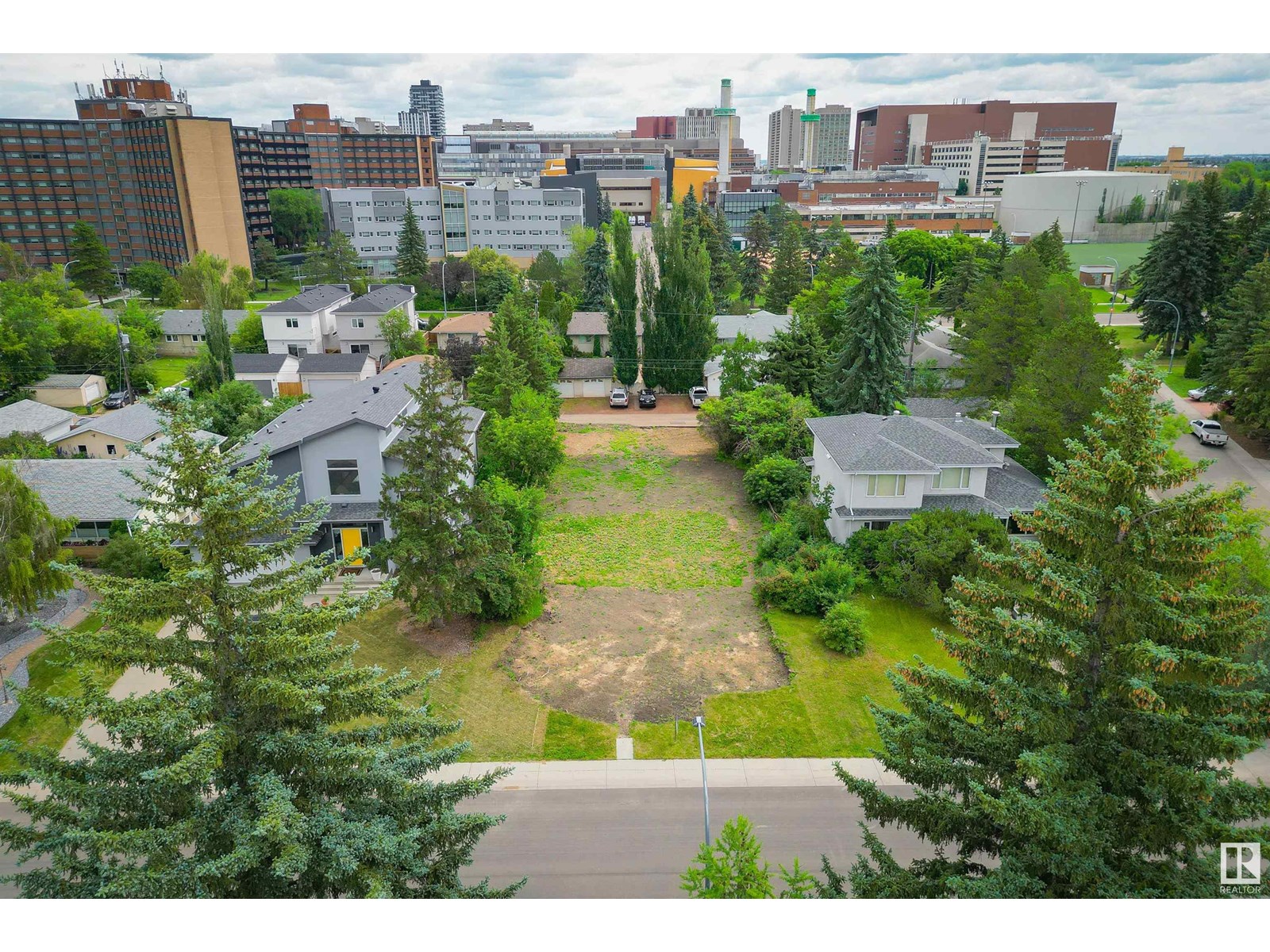Photo 26 of 8413 118 St Nw, Edmonton AB