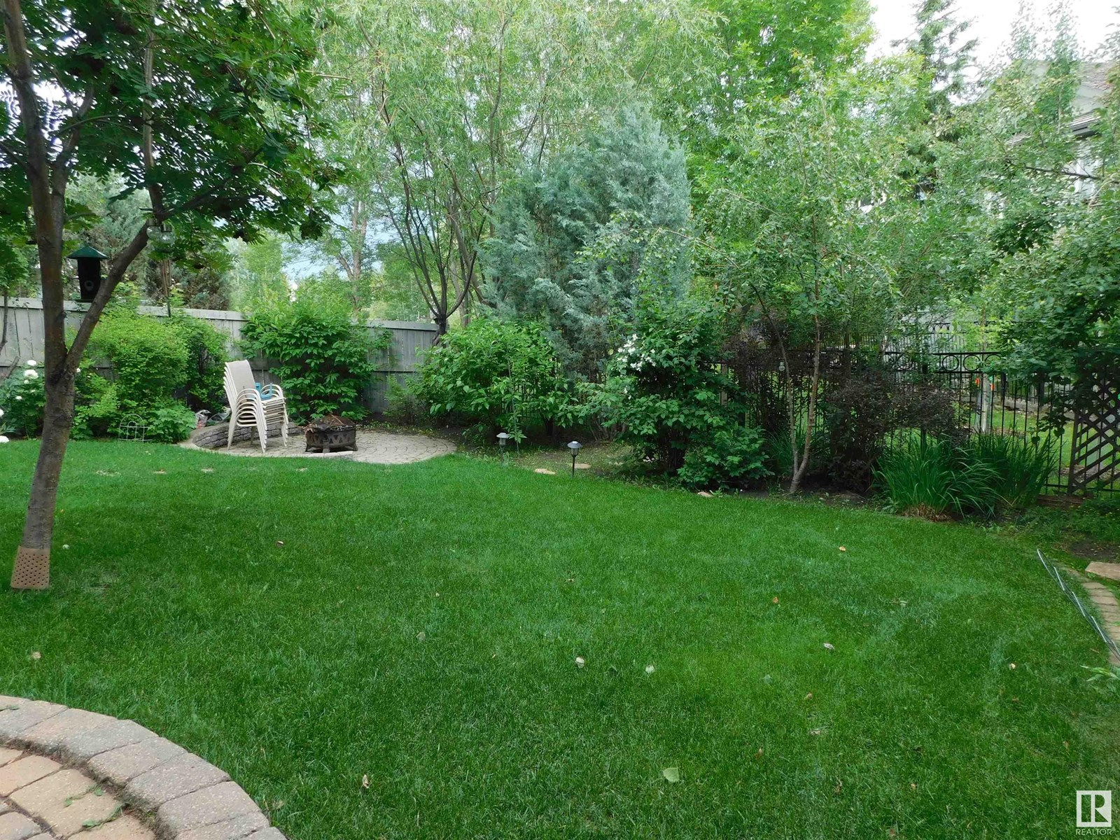 Photo 54 of 617 Dalhousie Cr Nw, Edmonton AB