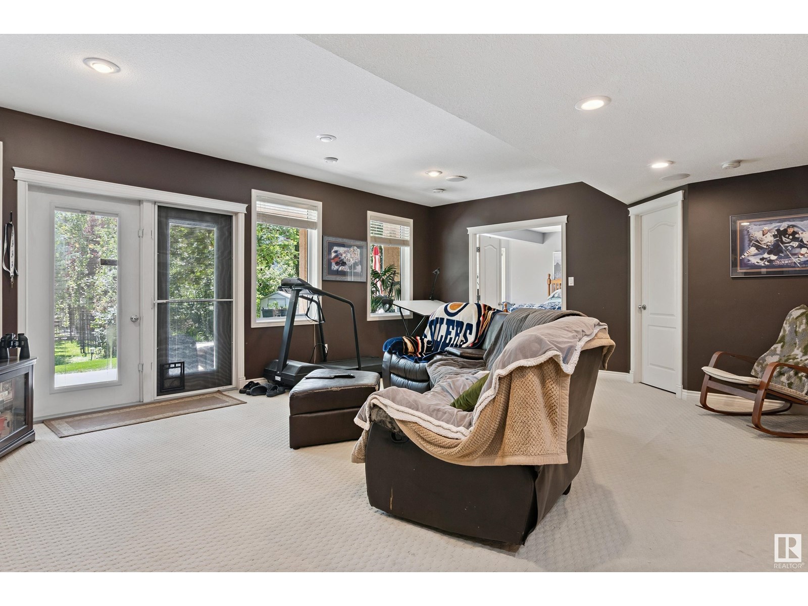 Photo 41 of 617 Dalhousie Cr Nw, Edmonton AB