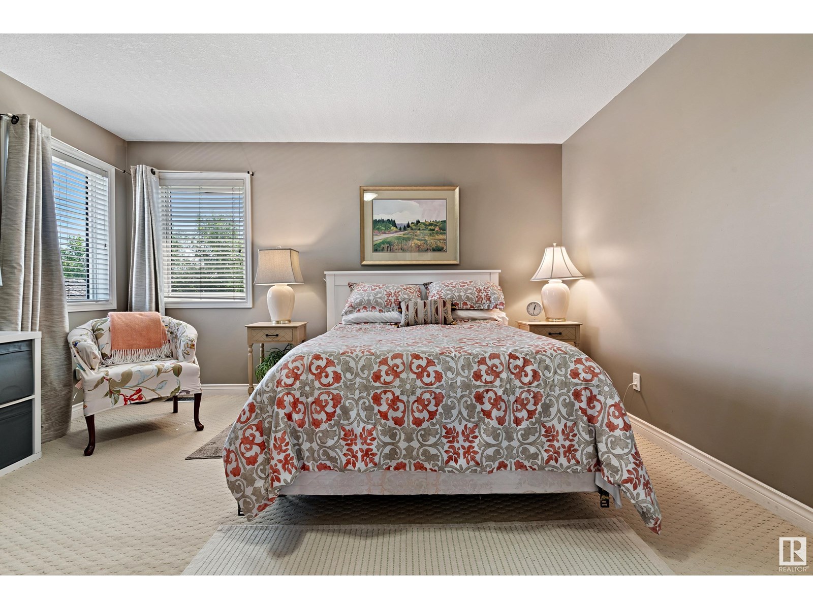 Photo 33 of 617 Dalhousie Cr Nw, Edmonton AB