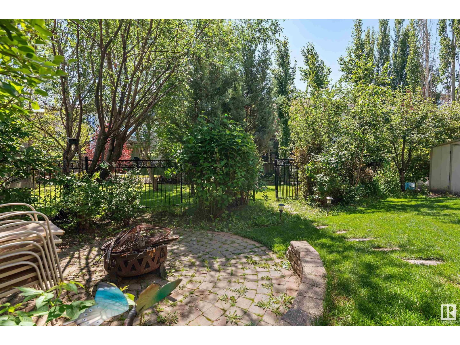 Photo 51 of 617 Dalhousie Cr Nw, Edmonton AB