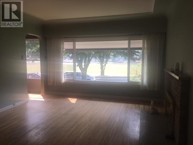 Photo 5 of 5336 Rhodes Street, Vancouver BC