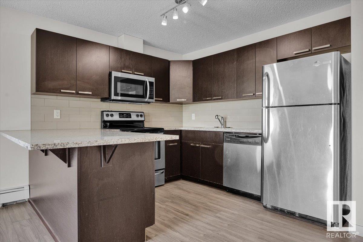 Photo 21 of 219 14808 125 St Nw, Edmonton AB