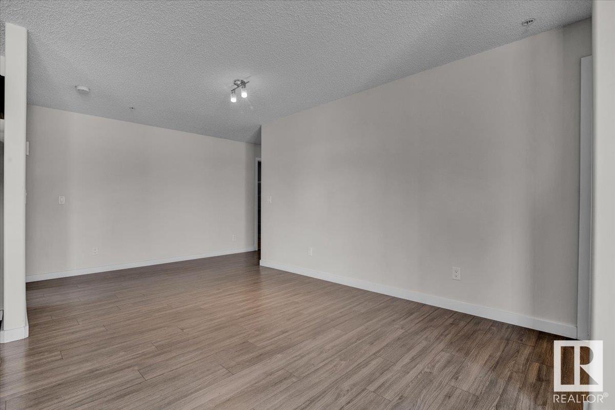 Photo 24 of 219 14808 125 St Nw, Edmonton AB
