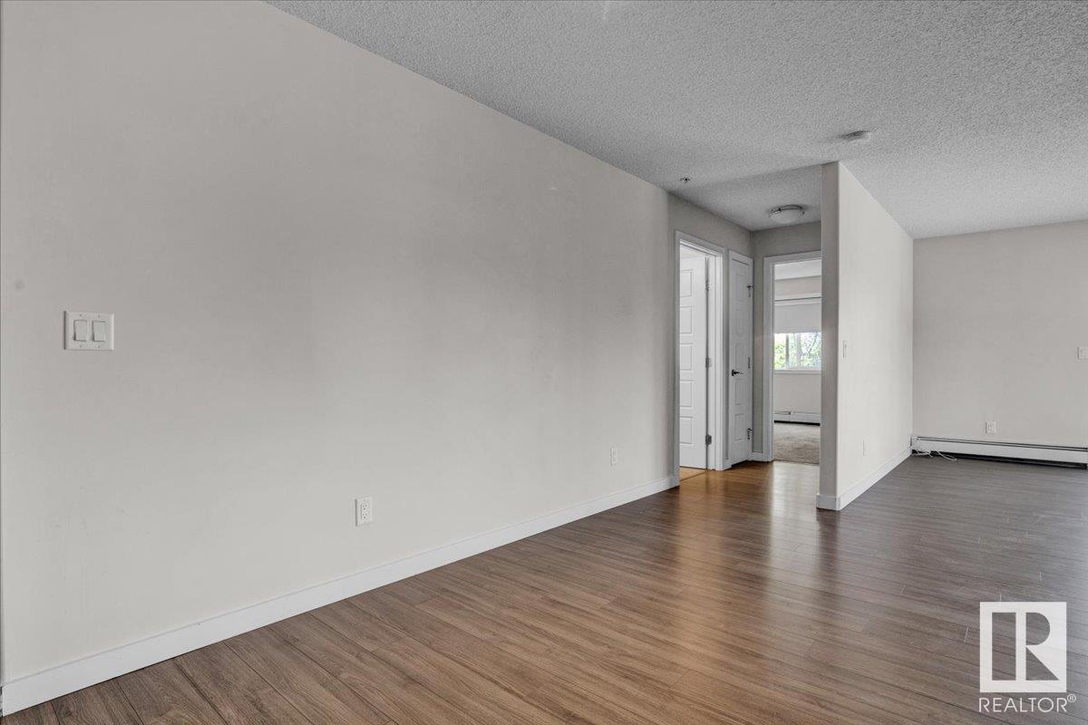 Photo 25 of 219 14808 125 St Nw, Edmonton AB