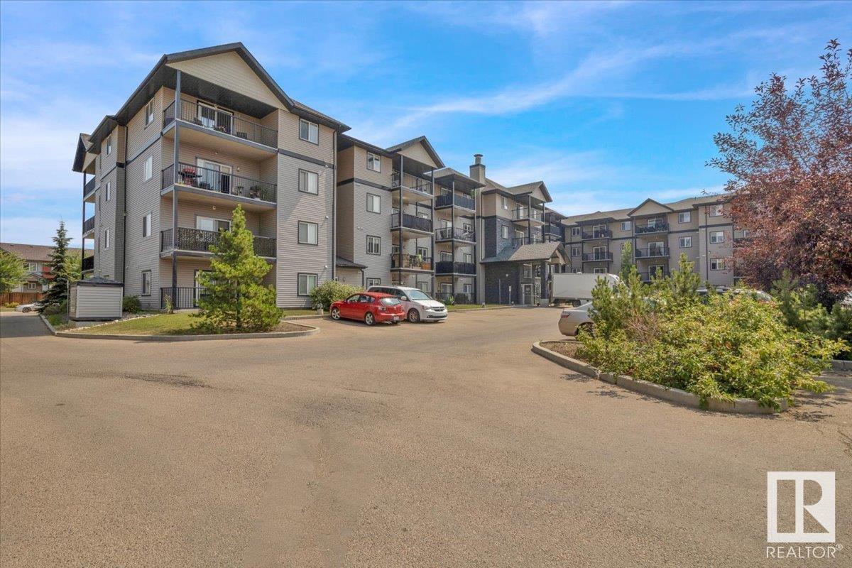 Photo 37 of 219 14808 125 St Nw, Edmonton AB