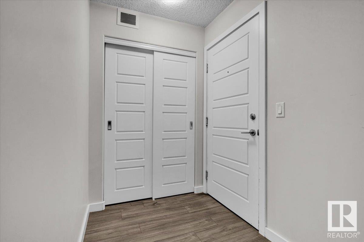 Photo 6 of 219 14808 125 St Nw, Edmonton AB