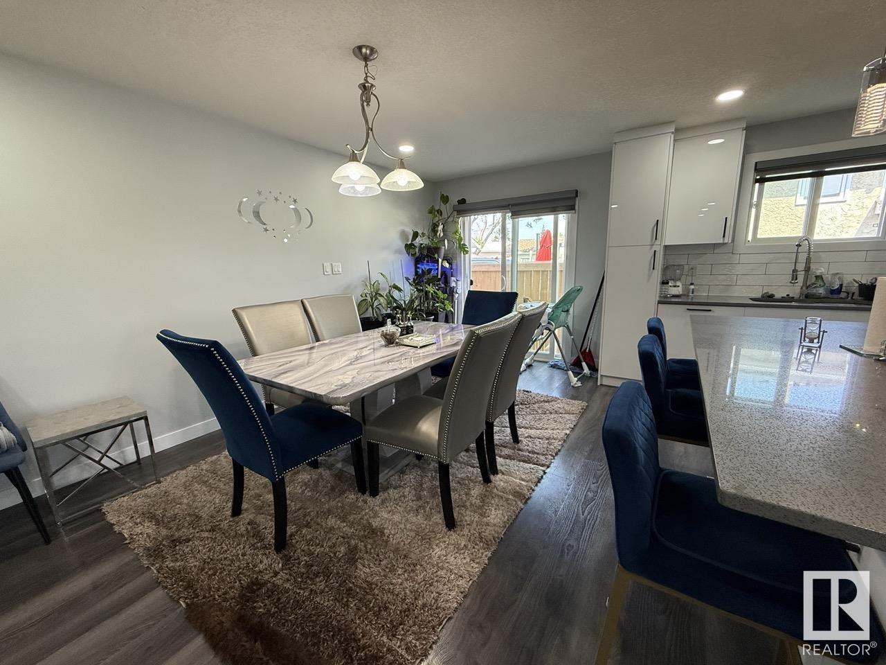 Photo 13 of 632 Warwick Rd Nw, Edmonton AB
