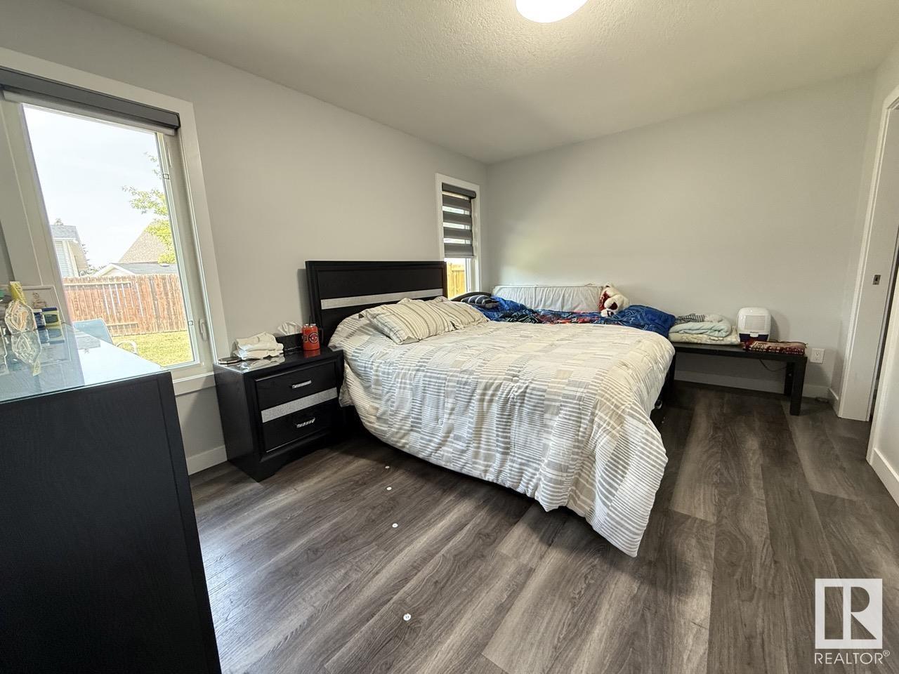 Photo 20 of 632 Warwick Rd Nw, Edmonton AB