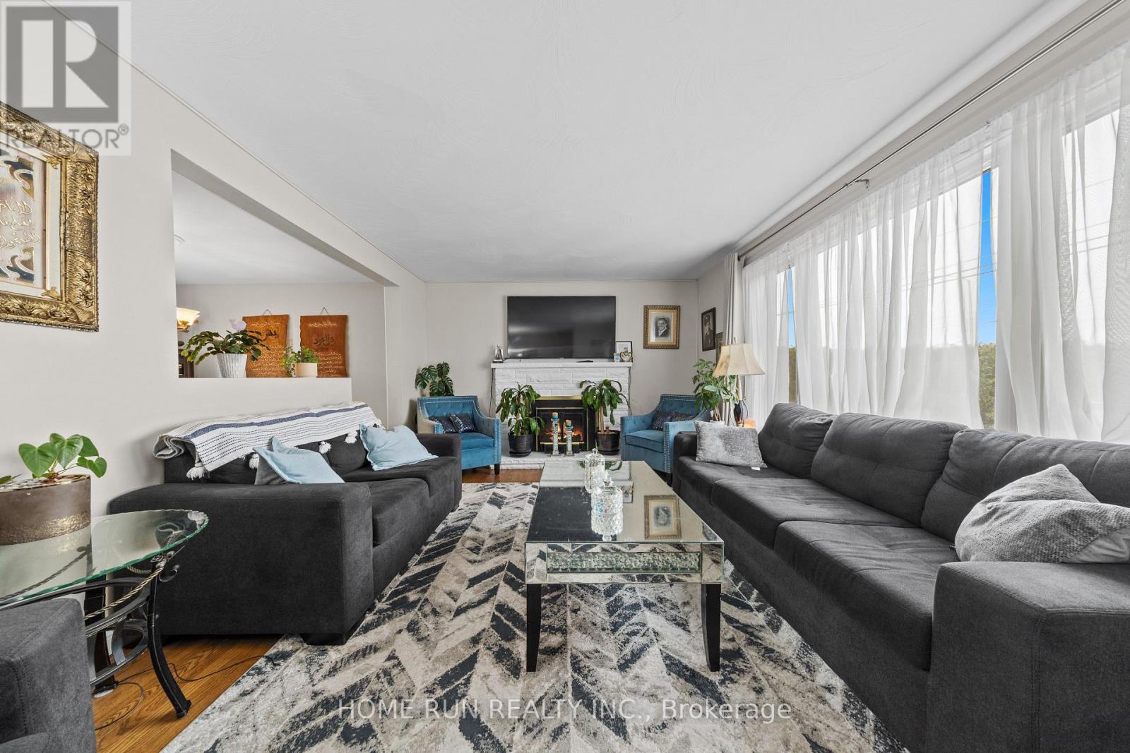 Photo 13 of 44 Knoxdale Road, Ottawa ON