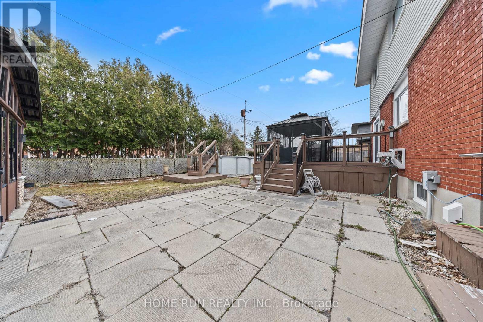 Photo 4 of 44 Knoxdale Road, Ottawa ON