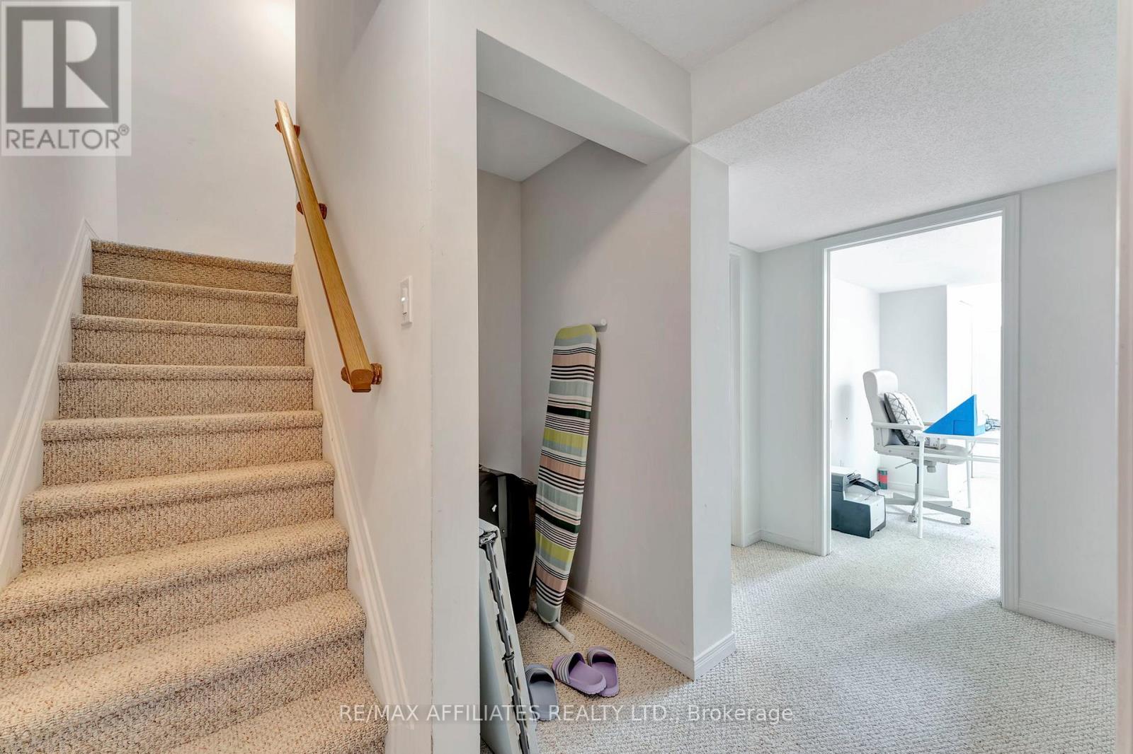Photo 8 of 1008 Klondike Road, Ottawa ON