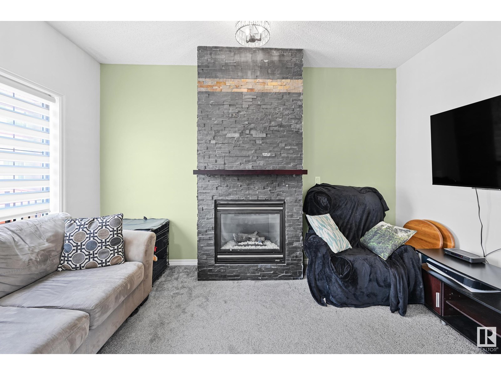 Photo 13 of 91 13825 155 Ave Nw, Edmonton AB