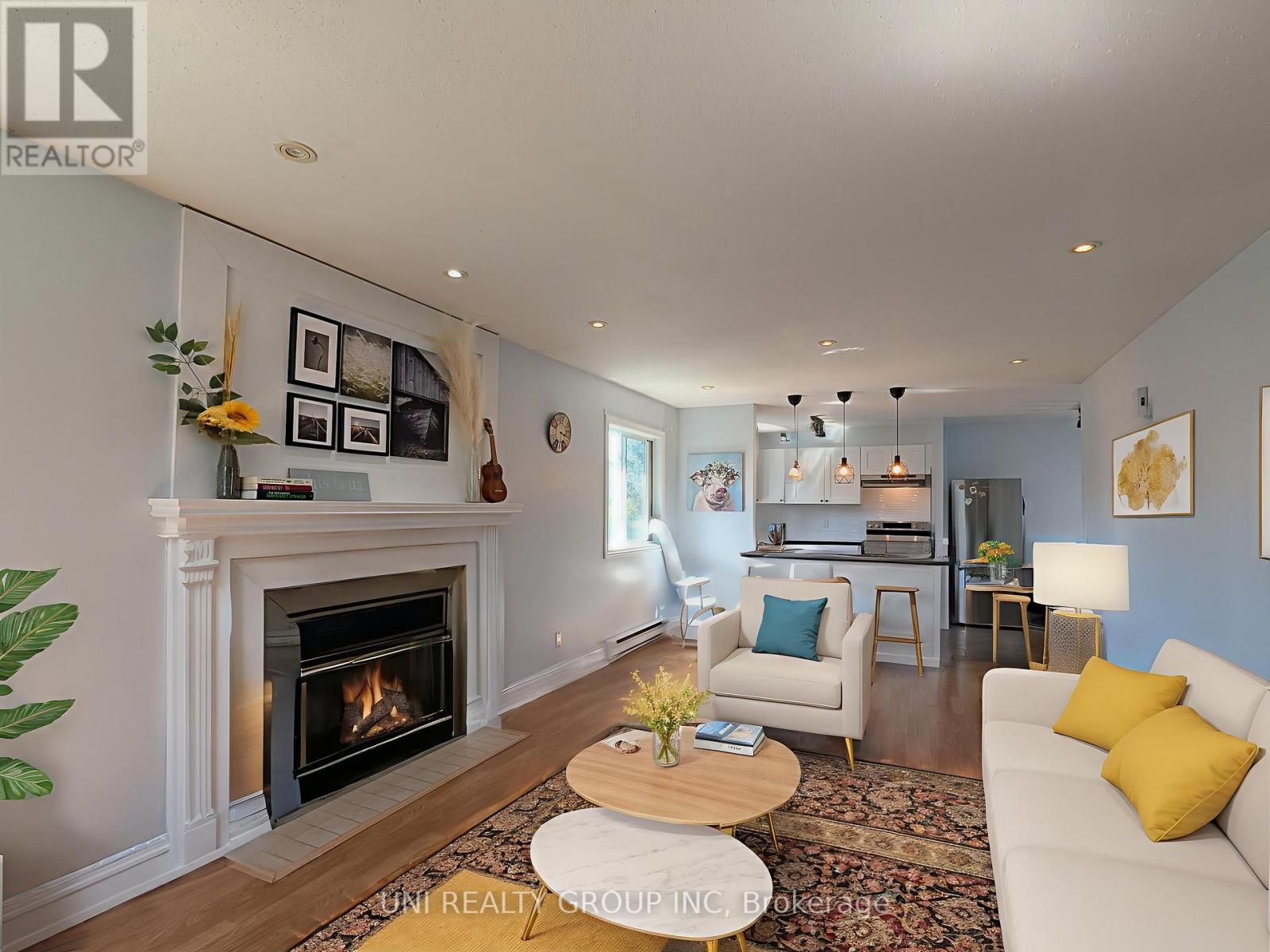 Photo 35 of 120 Castlegreen Private, Ottawa ON