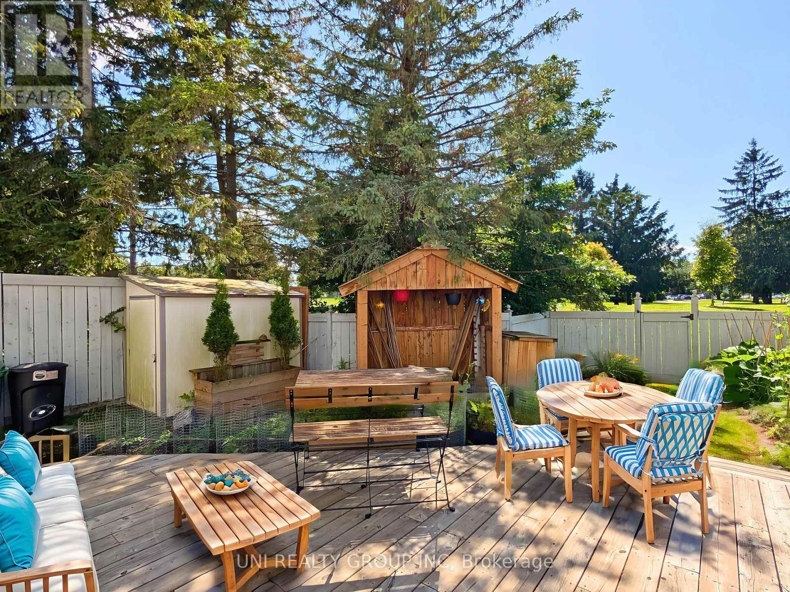 Photo 38 of 120 Castlegreen Private, Ottawa ON