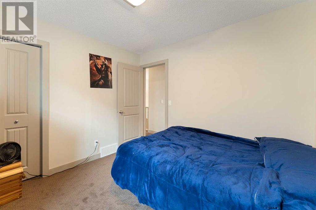 Photo 22 of 166 Hillcrest Circle Sw, Airdrie AB