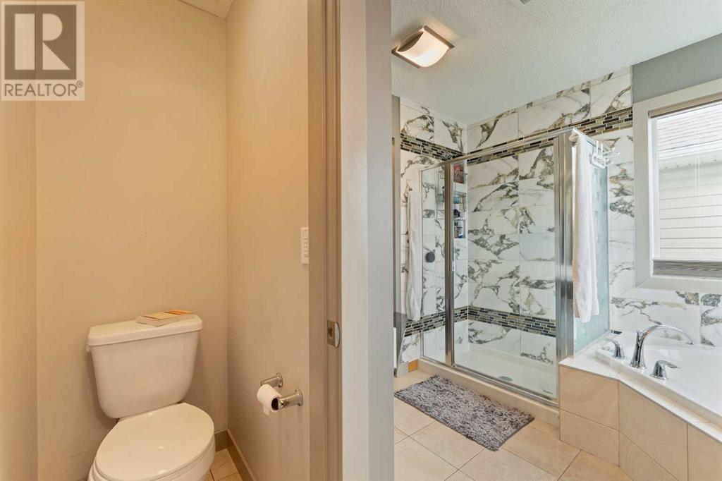 Photo 19 of 166 Hillcrest Circle Sw, Airdrie AB
