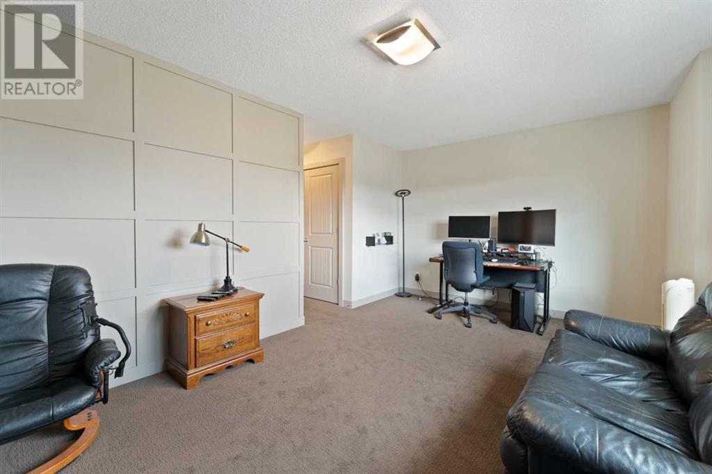 Photo 26 of 166 Hillcrest Circle Sw, Airdrie AB