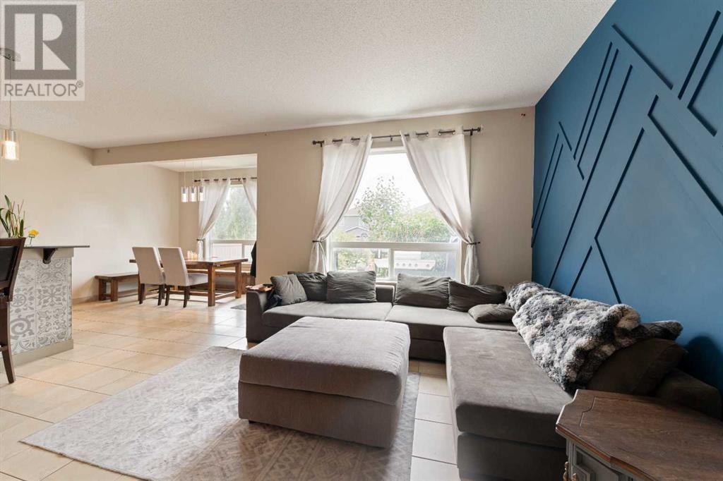 Photo 33 of 166 Hillcrest Circle Sw, Airdrie AB