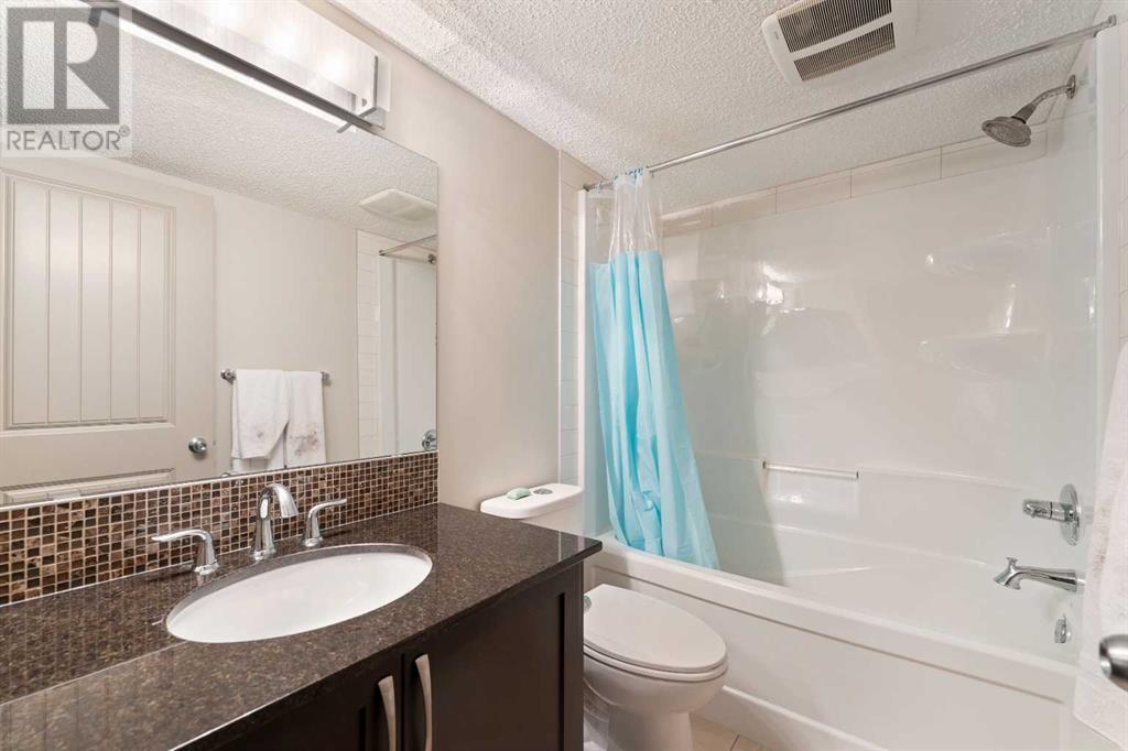 Photo 1 of 166 Hillcrest Circle Sw, Airdrie AB