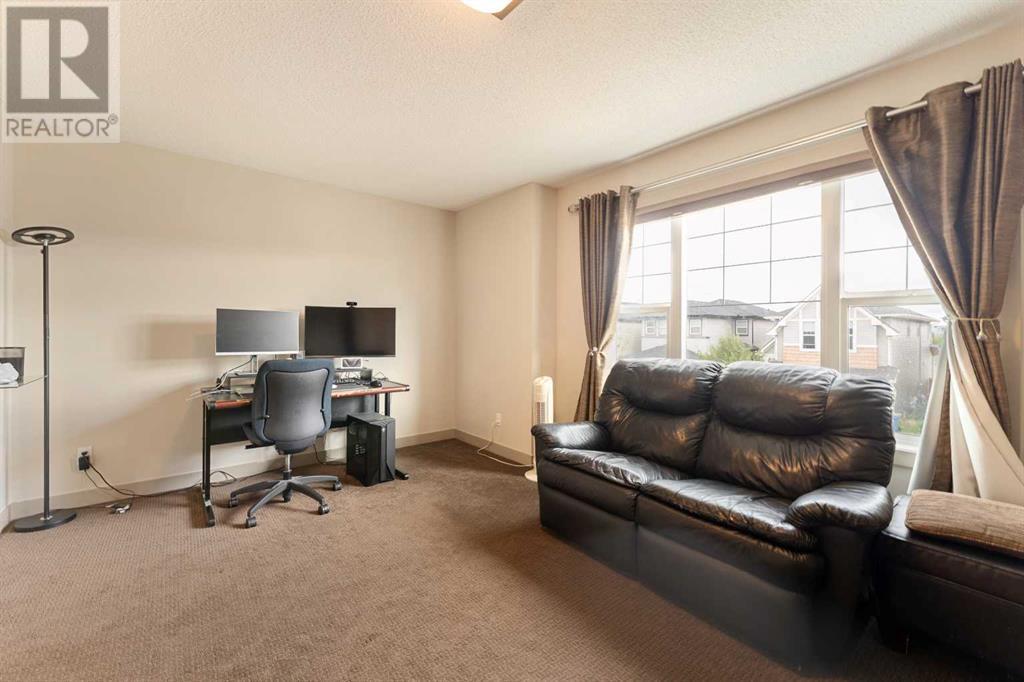 Photo 25 of 166 Hillcrest Circle Sw, Airdrie AB