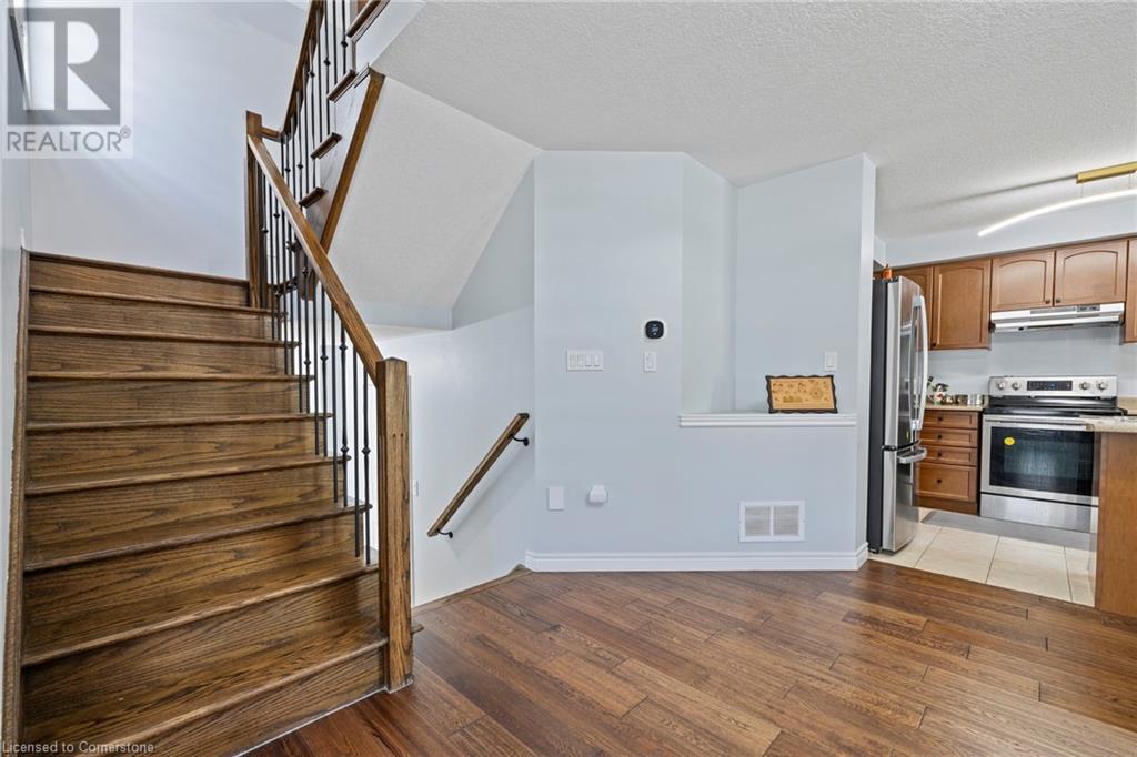 Photo 12 of 235 Bellagio Avenue, Hannon ON