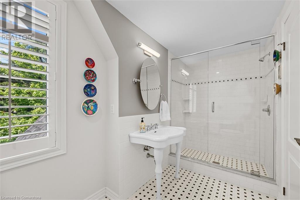 Photo 30 of 373 Torrance Street, Burlington ON